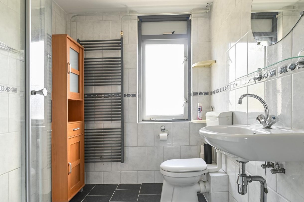 Te koop: Foto Woonhuis aan de Godfried Bomansstraat 1 in Leiderdorp