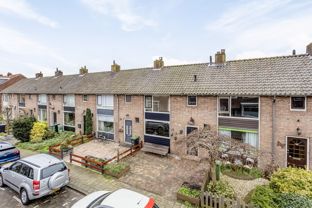 Te koop: Foto Woonhuis aan de Abeelstraat 35 in Zaandam