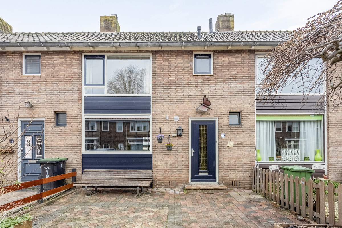 Te koop: Foto Woonhuis aan de Abeelstraat 35 in Zaandam