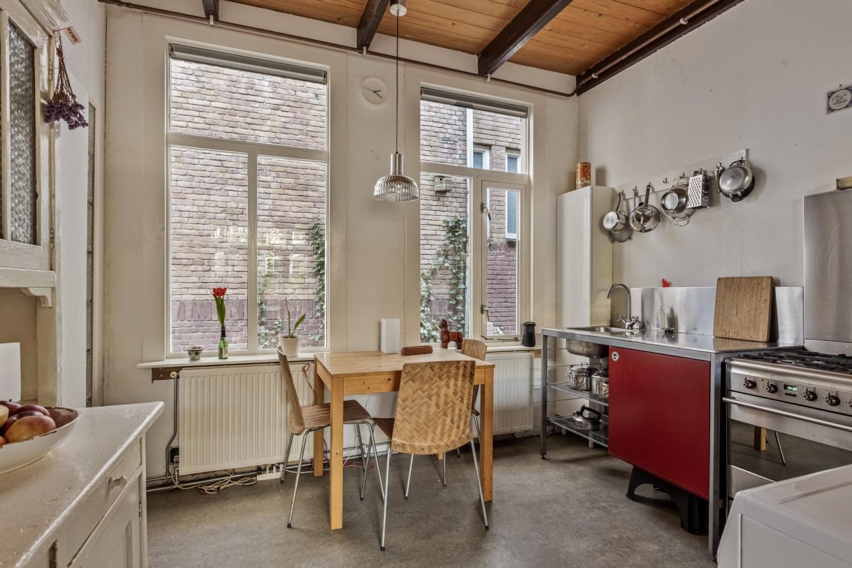 Te koop: Foto Woonhuis aan de Bloemstraat 7 in Zaandam