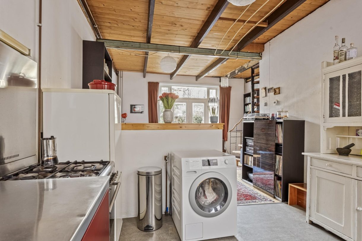 Te koop: Foto Woonhuis aan de Bloemstraat 7 in Zaandam