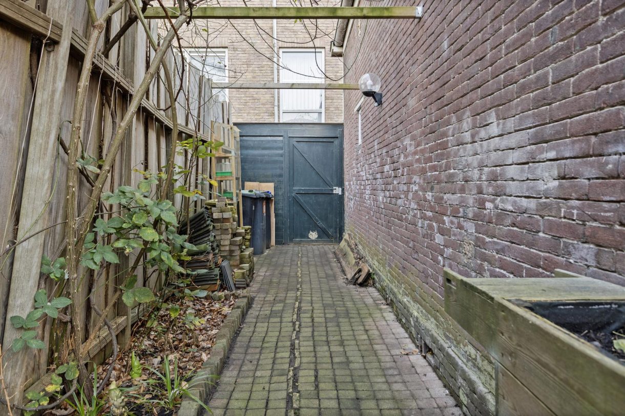 Te koop: Foto Woonhuis aan de Bloemstraat 7 in Zaandam