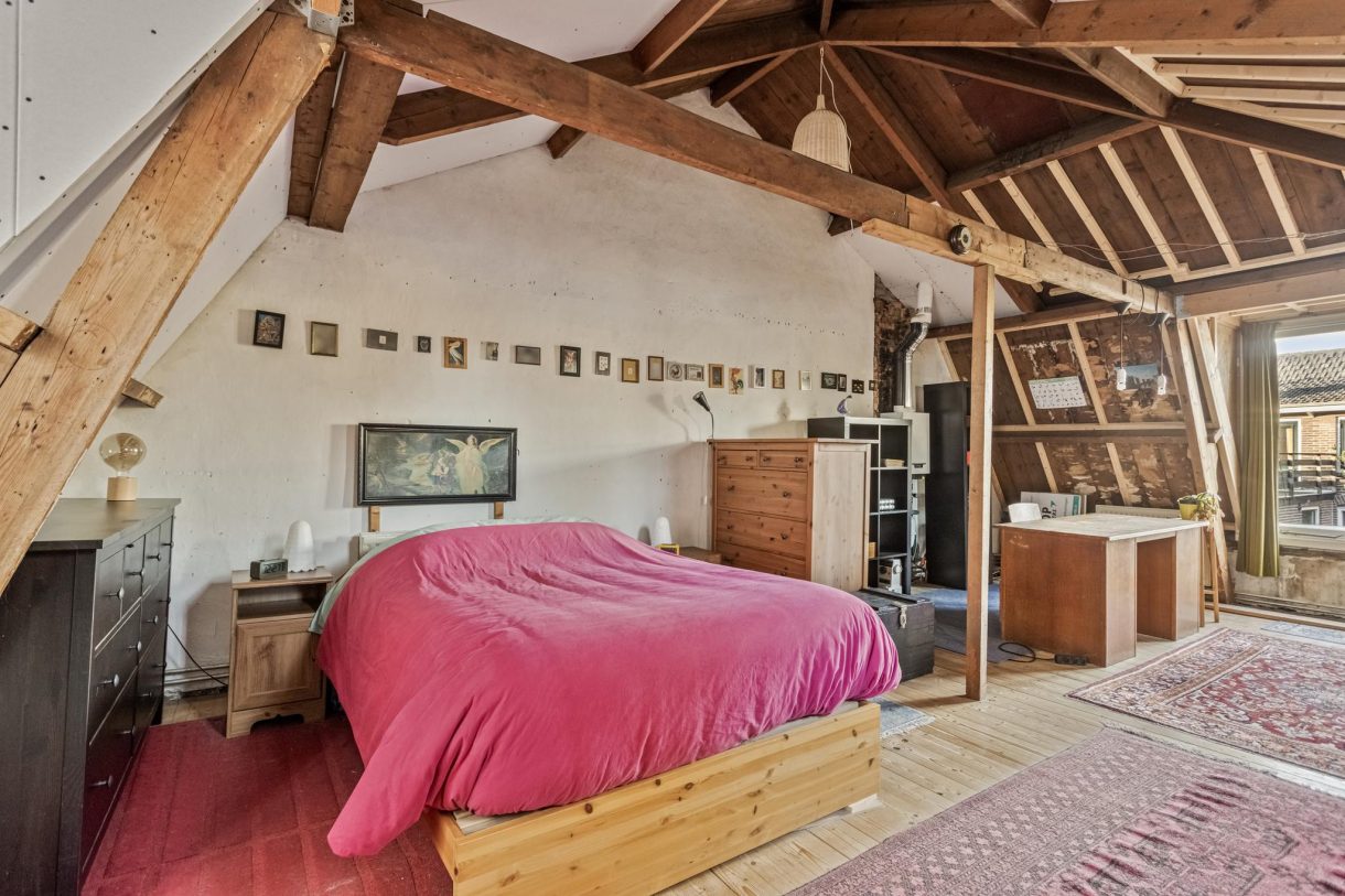 Te koop: Foto Woonhuis aan de Bloemstraat 7 in Zaandam