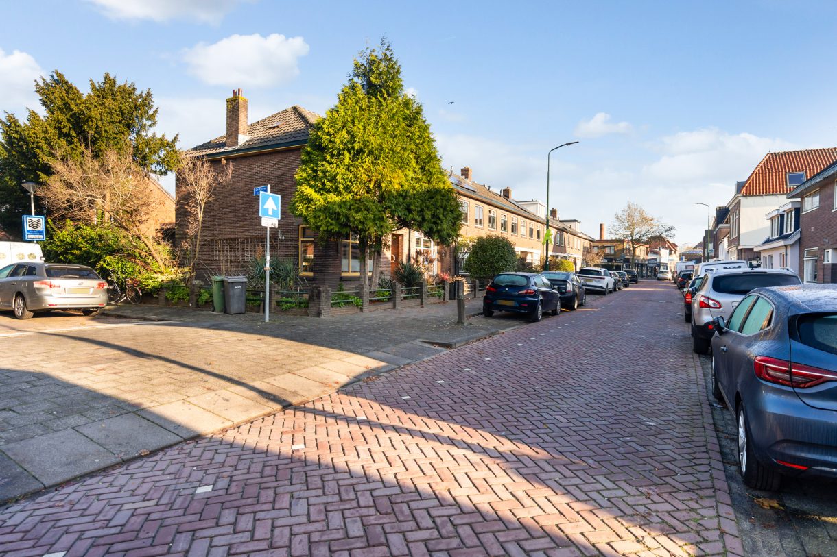 Te koop: Foto Woonhuis aan de Leidsestraatweg 64-9 in Woerden