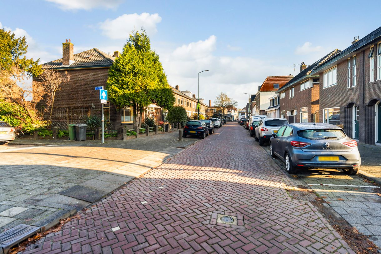 Te koop: Foto Woonhuis aan de Leidsestraatweg 64-9 in Woerden