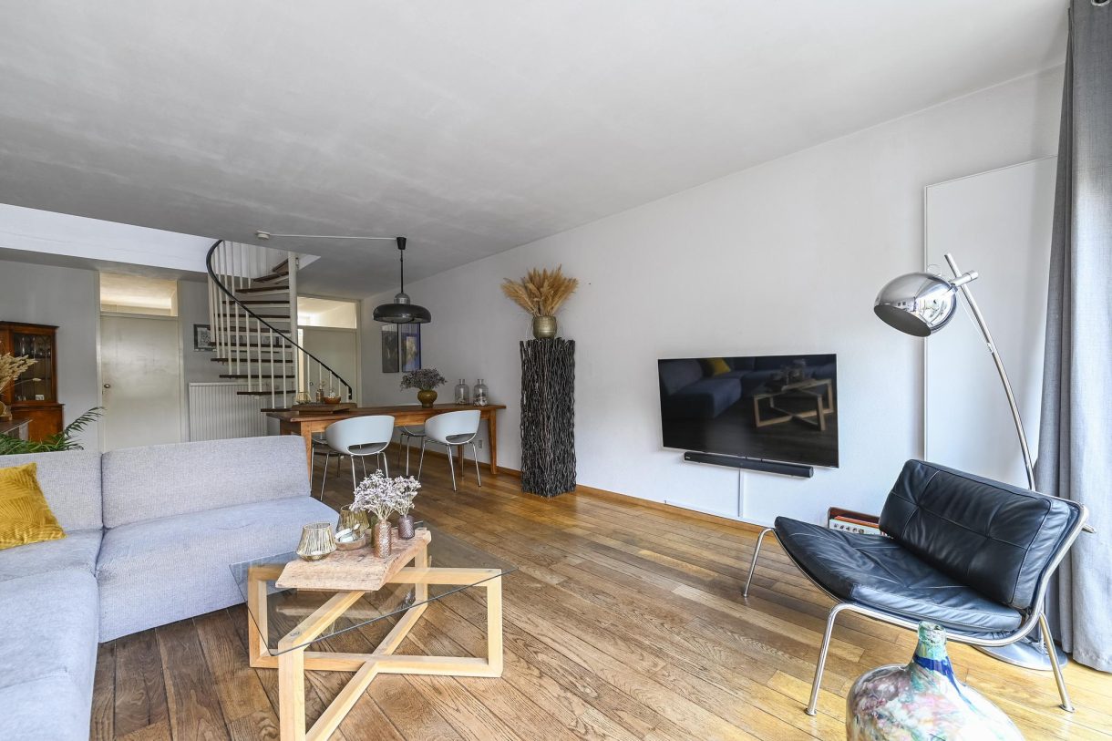 Te koop: Foto Woonhuis aan de Strandschelpenbank 2 in Leiden