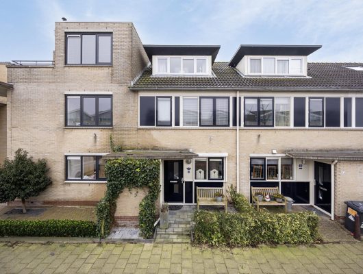 Hoofdfoto van Zaandijk Claude Debussystraat 58