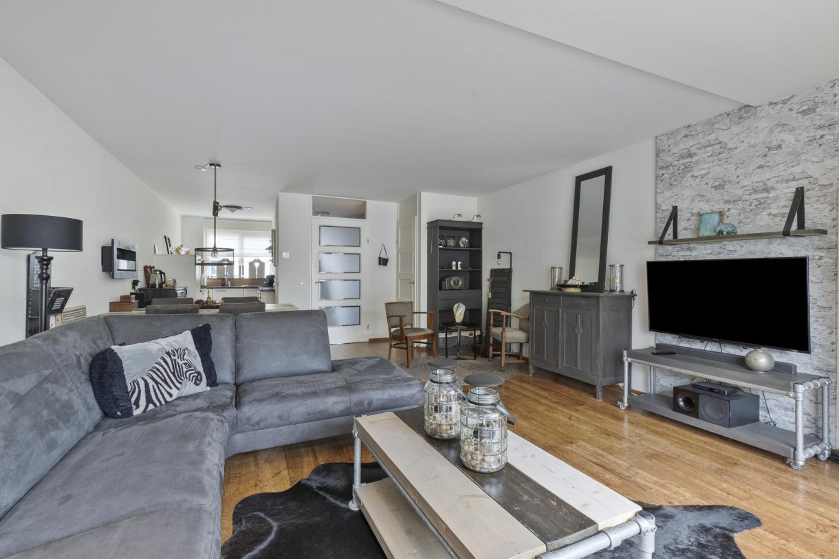 Te koop: Foto Woonhuis aan de Claude Debussystraat 58 in Zaandijk