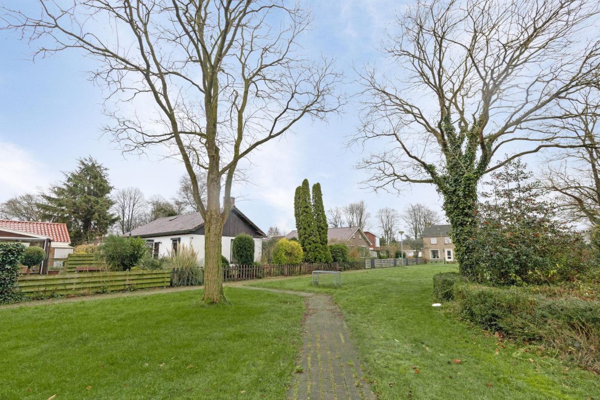 Te koop: Foto Woonhuis aan de Acacialaan 13 in Roden