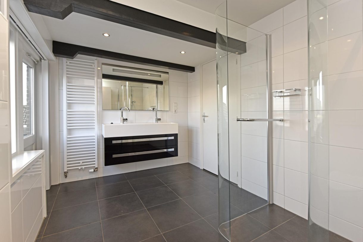 Te koop: Foto Woonhuis aan de Voorweg 83 in Noorden