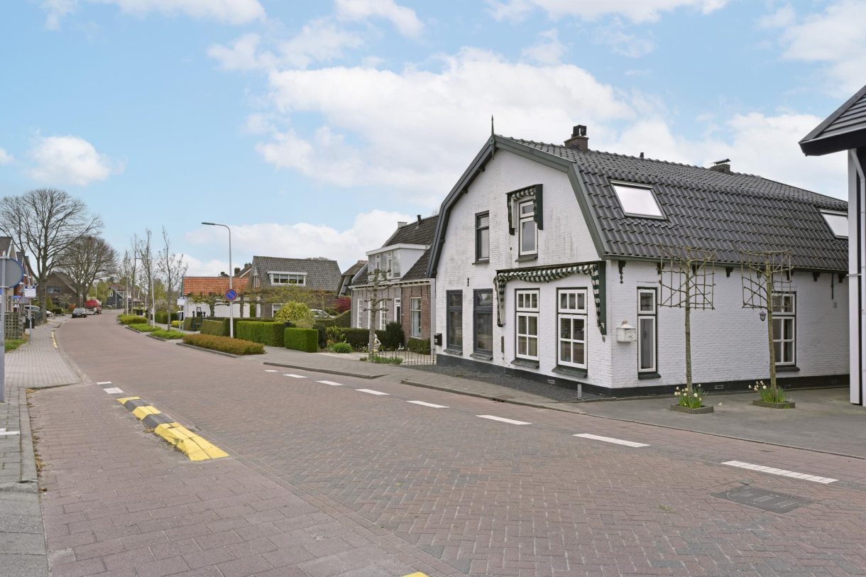 Te koop: Foto Woonhuis aan de Langeraarseweg 175 in Ter Aar