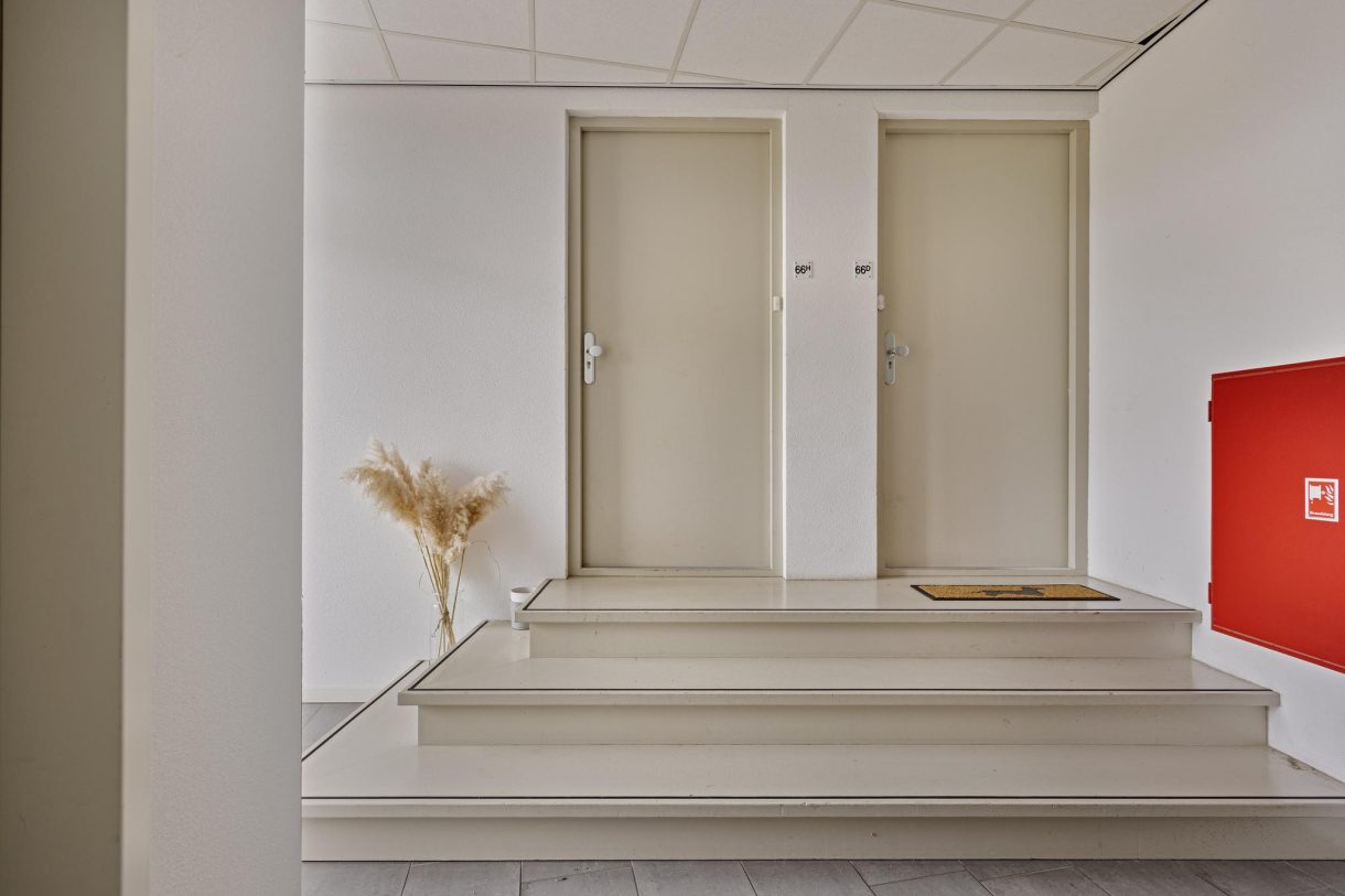 Te koop: Foto Appartement aan de Overtoom 66H in Westzaan