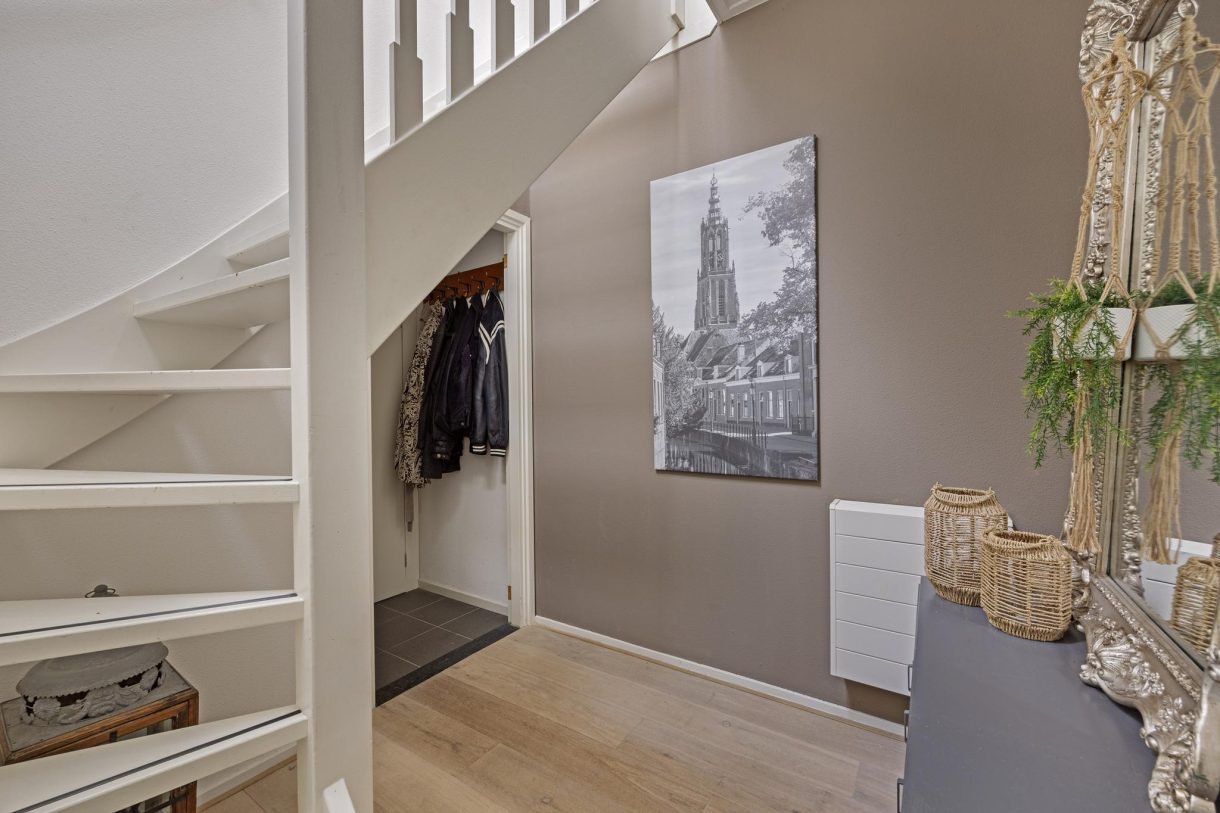 Te koop: Foto Appartement aan de Overtoom 66H in Westzaan