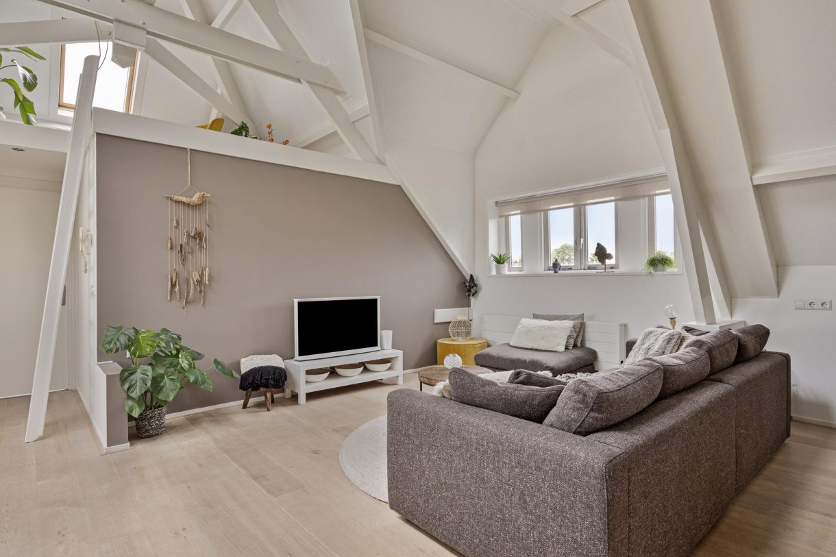 Te koop: Foto Appartement aan de Overtoom 66H in Westzaan