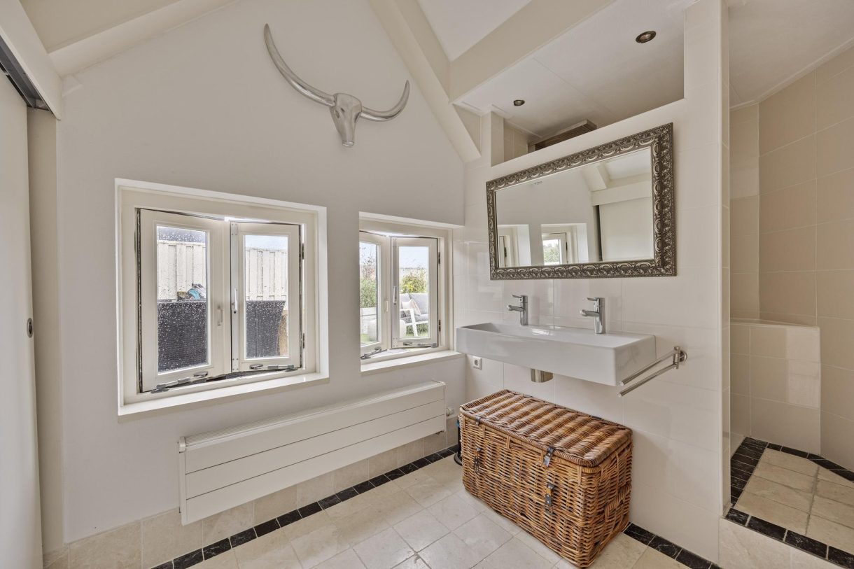 Te koop: Foto Appartement aan de Overtoom 66H in Westzaan