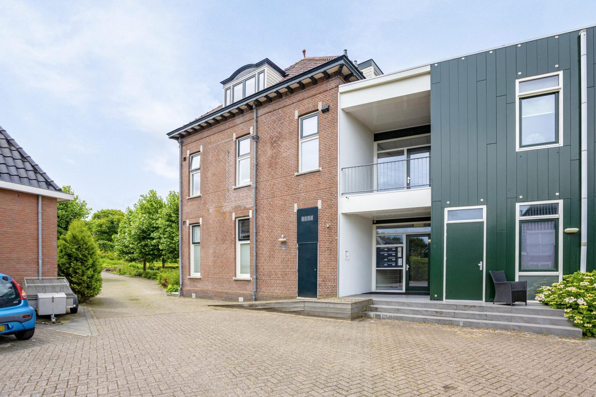 Te koop: Foto Appartement aan de Overtoom 66H in Westzaan