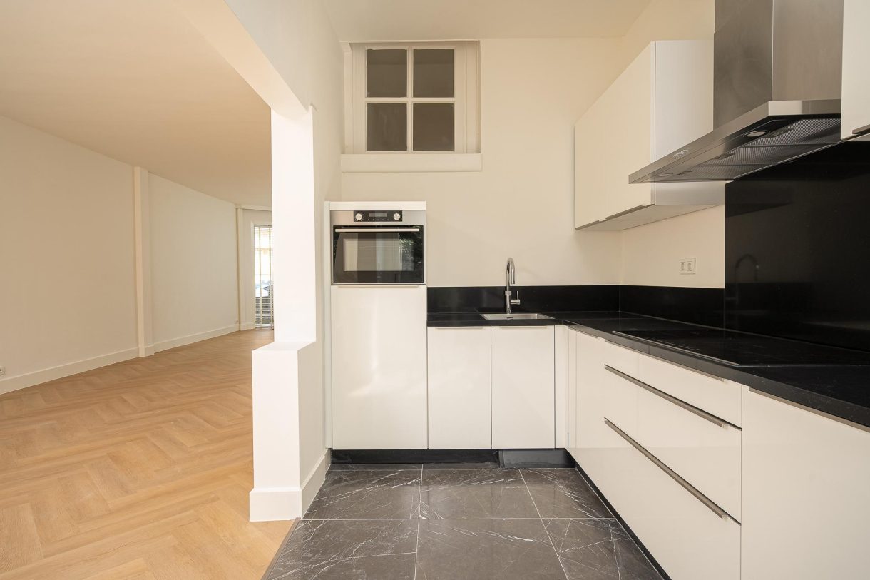 Te huur: Foto Woonhuis aan de Gevers Deynootweg 143 in 's-Gravenhage