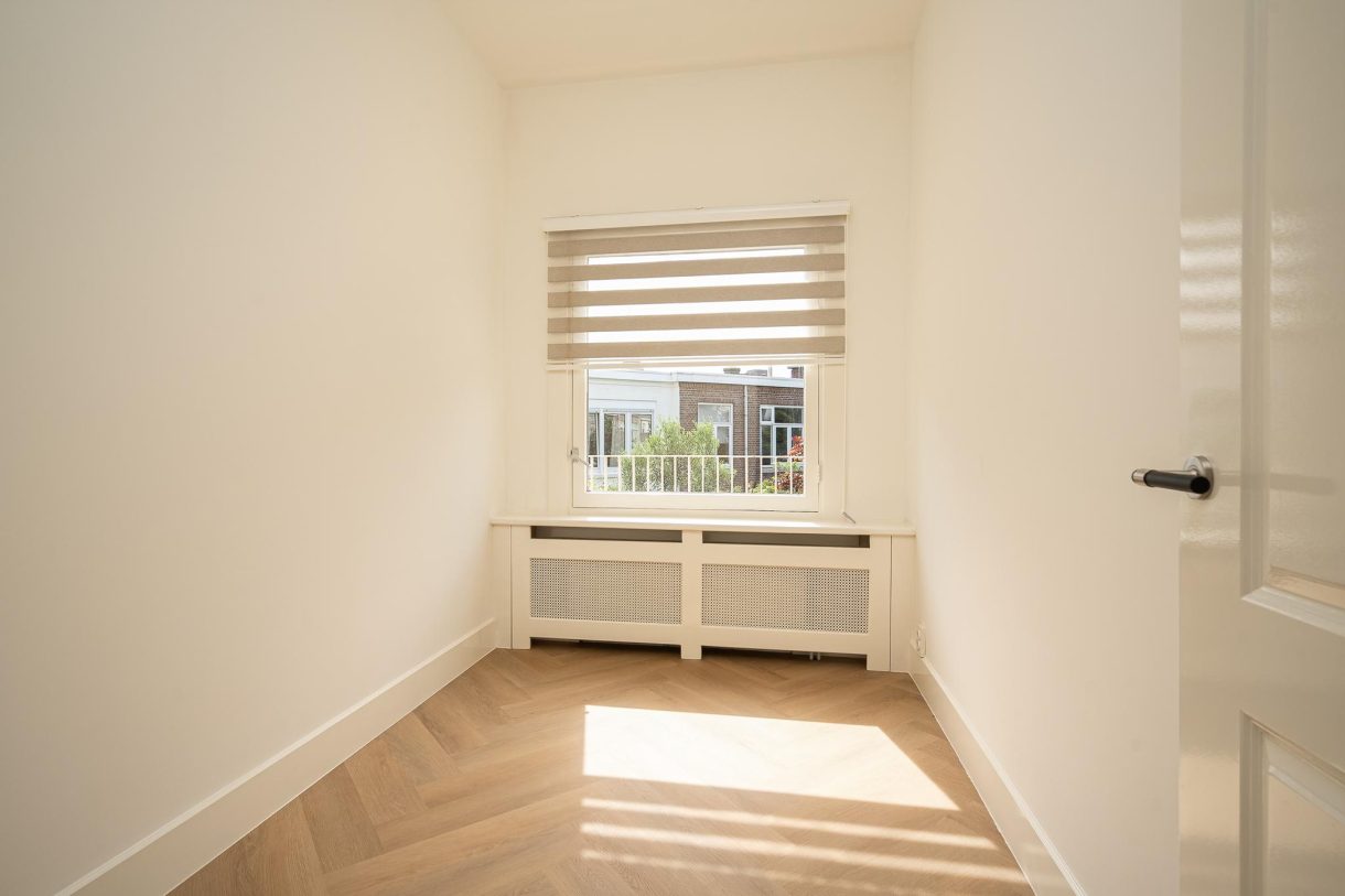 Te huur: Foto Woonhuis aan de Gevers Deynootweg 143 in 's-Gravenhage