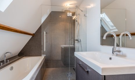 Te koop: Foto Woonhuis aan de Kerkstraat 121 in Bodegraven