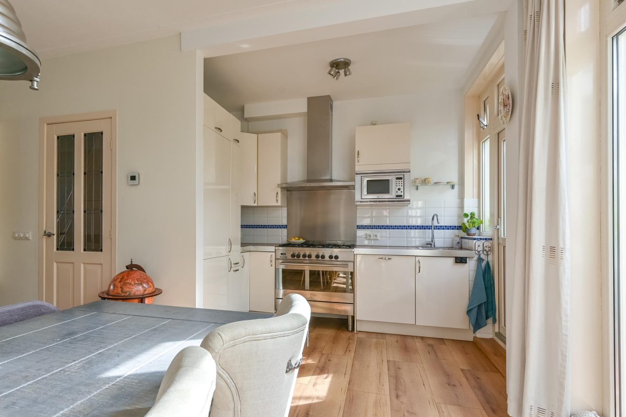 Te koop: Foto Woonhuis aan de Roerdompstraat 28 in Haarlem