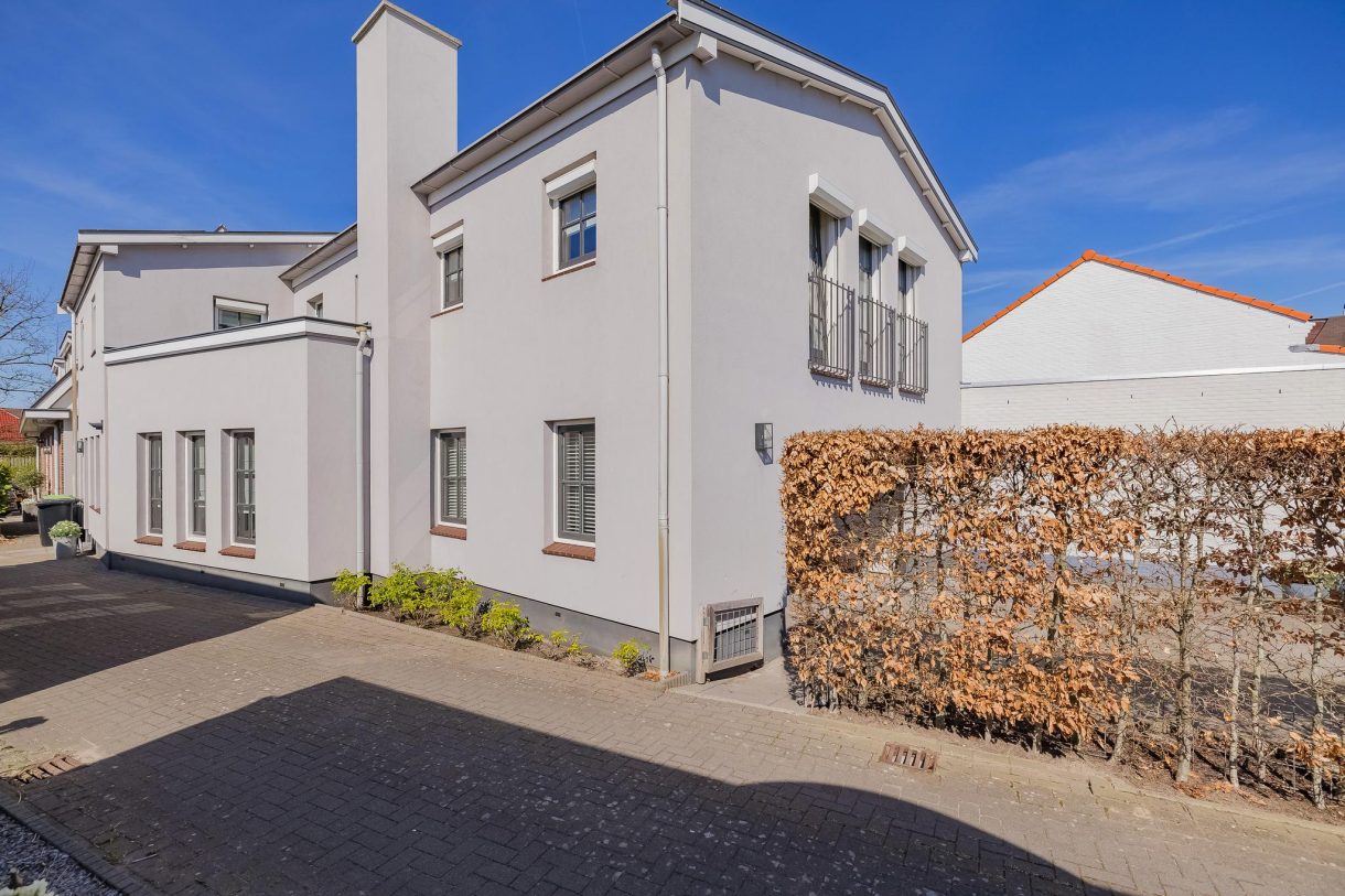 Te koop: Foto Woonhuis aan de Rijnsburgerweg 94 in Rijnsburg