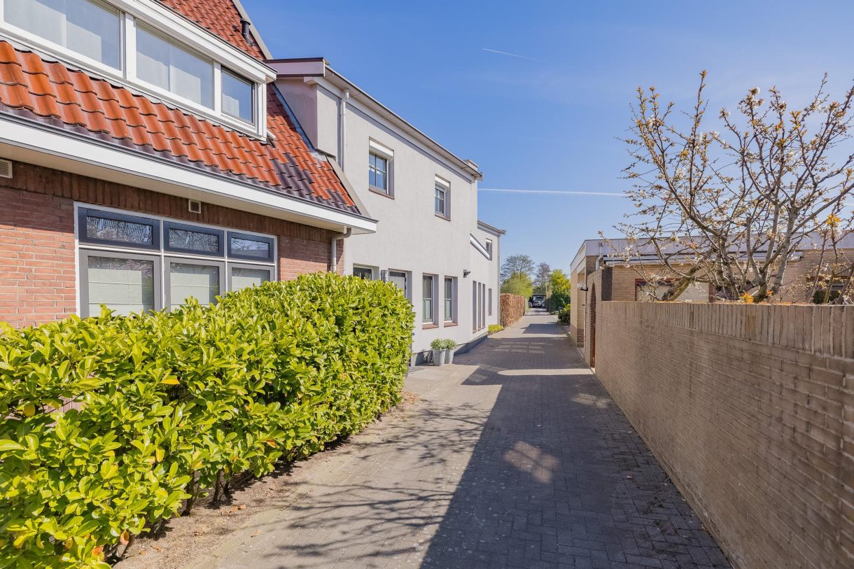 Te koop: Foto Woonhuis aan de Rijnsburgerweg 94 in Rijnsburg