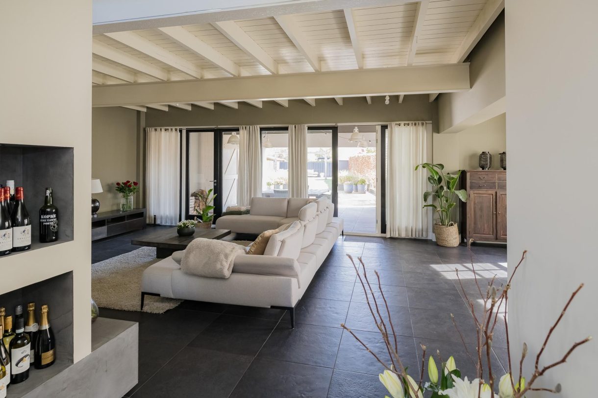 Te koop: Foto Woonhuis aan de Rijnsburgerweg 94 in Rijnsburg