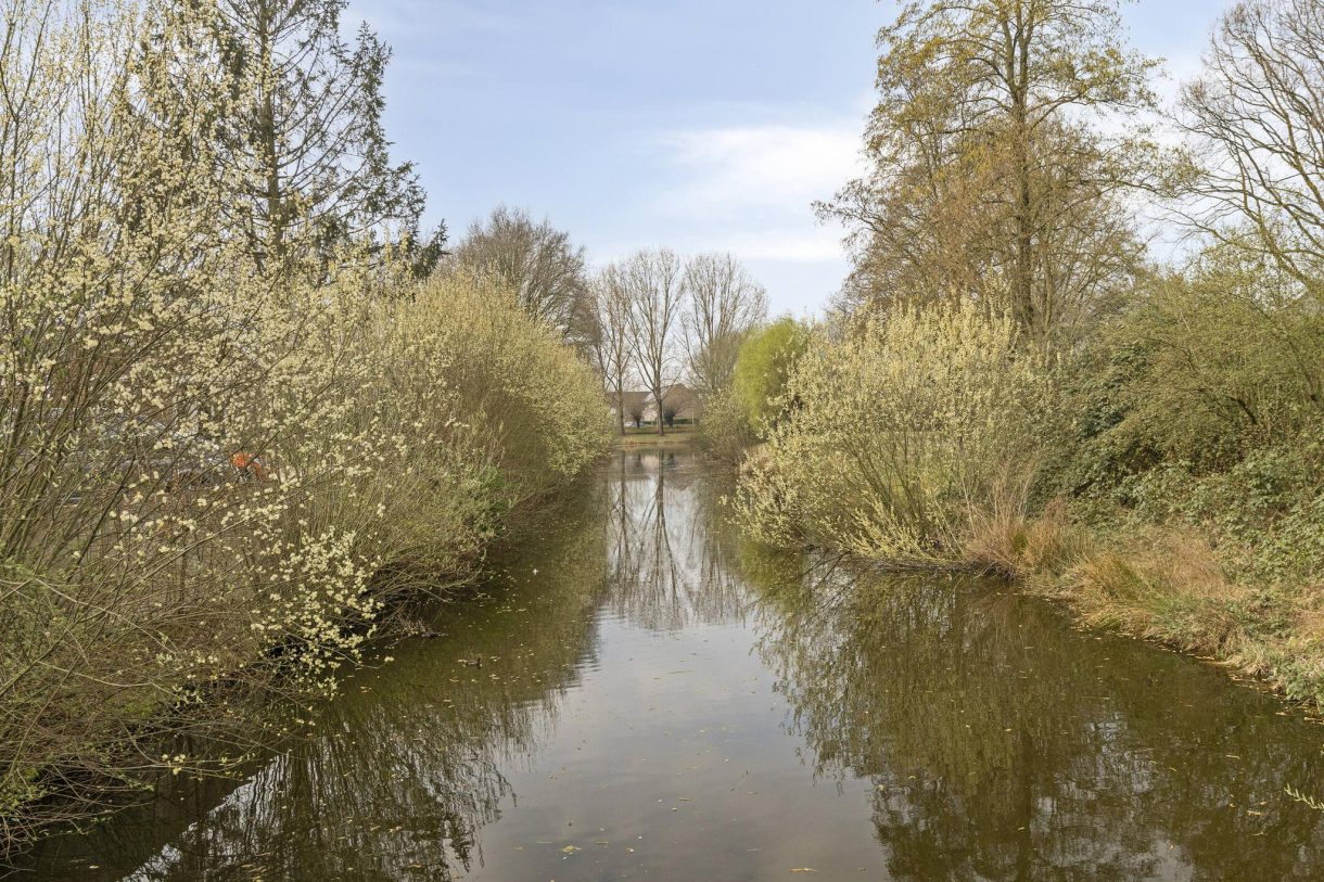 Te koop: Foto Woonhuis aan de Besanconlaan 1 in Eindhoven