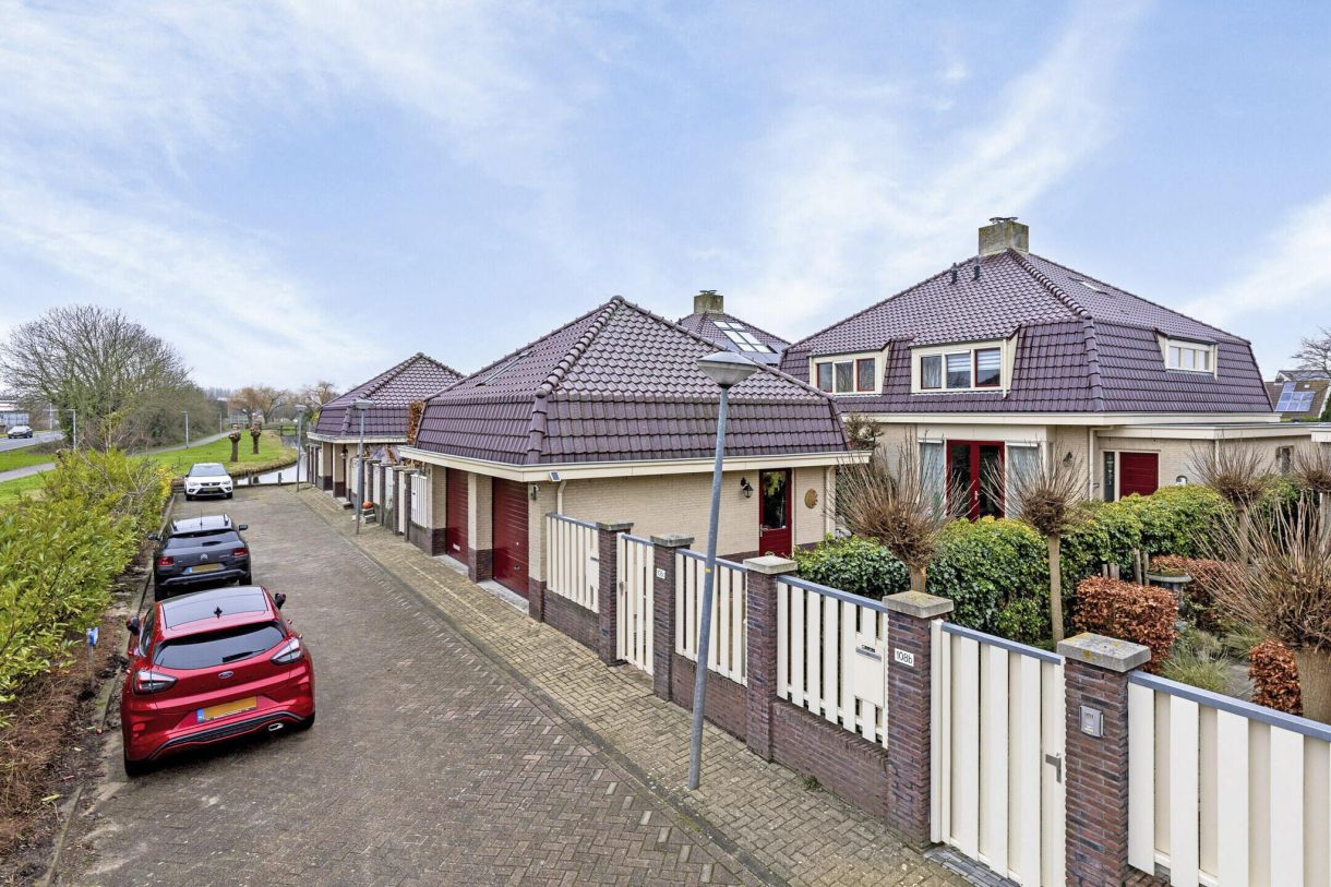 Te koop: Foto Woonhuis aan de Zuideinde 108c in Oostzaan