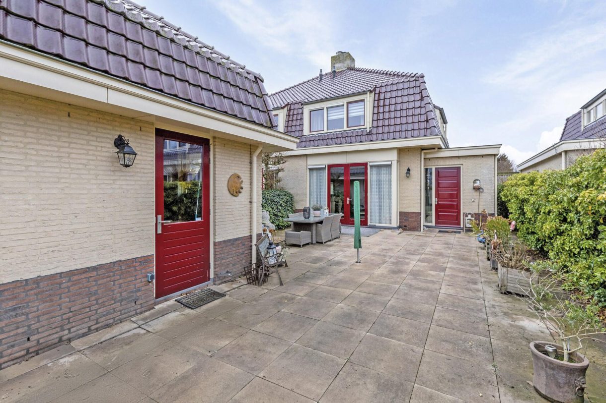 Te koop: Foto Woonhuis aan de Zuideinde 108c in Oostzaan