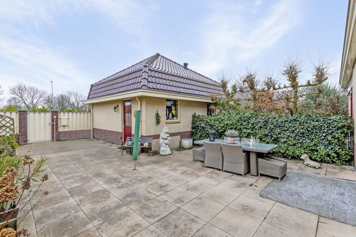 Te koop: Foto Woonhuis aan de Zuideinde 108c in Oostzaan