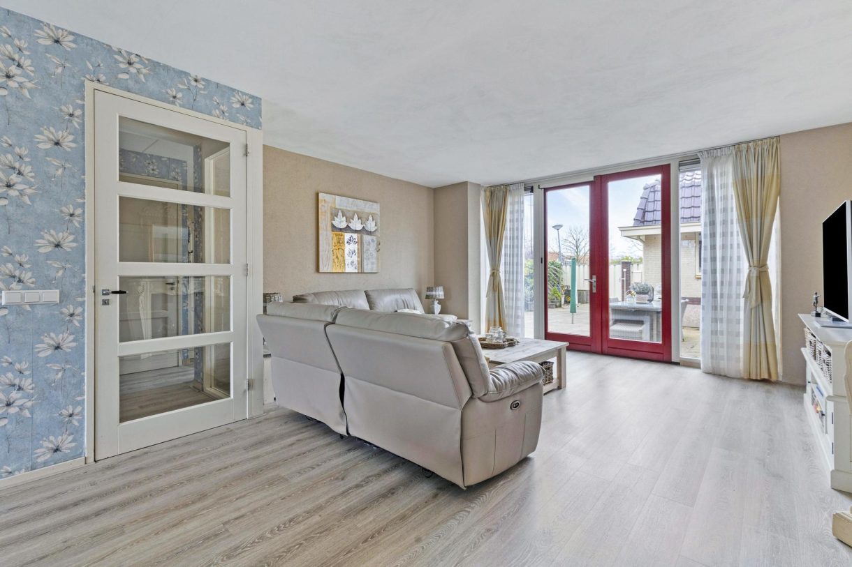 Te koop: Foto Woonhuis aan de Zuideinde 108c in Oostzaan