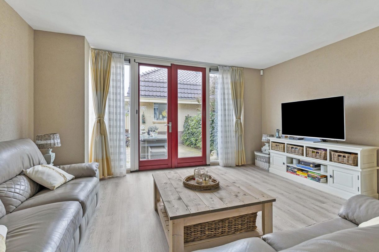 Te koop: Foto Woonhuis aan de Zuideinde 108c in Oostzaan