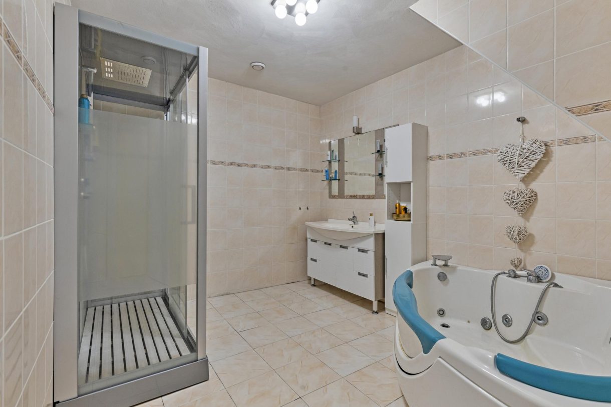 Te koop: Foto Woonhuis aan de Zuideinde 108c in Oostzaan