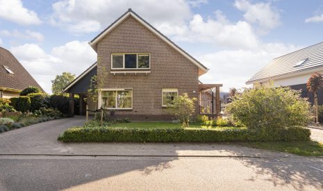 Te koop: Foto Woonhuis aan de Molenweg 18 in Baak