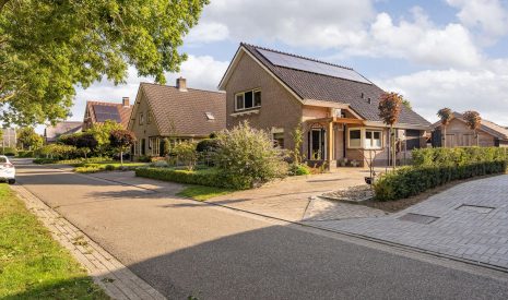 Te koop: Foto Woonhuis aan de Molenweg 18 in Baak