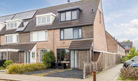 Te koop: Foto Woonhuis aan de Zwanebloem 15 in Kockengen