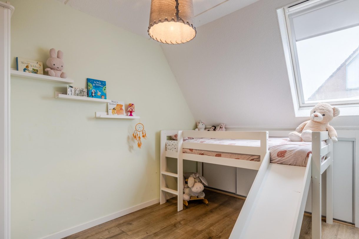 Te koop: Foto Woonhuis aan de Zwanebloem 15 in Kockengen