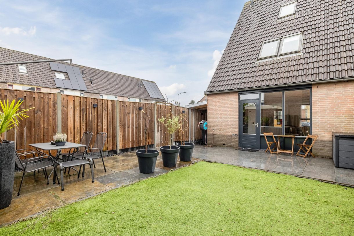 Te koop: Foto Woonhuis aan de Zwanebloem 15 in Kockengen