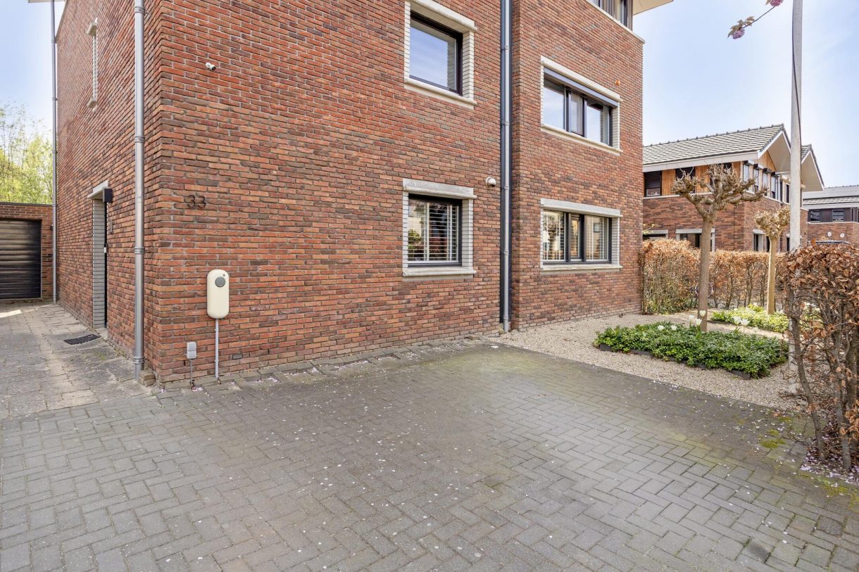 Te koop: Foto Woonhuis aan de Quadriviumlaan 33 in Alphen aan den Rijn