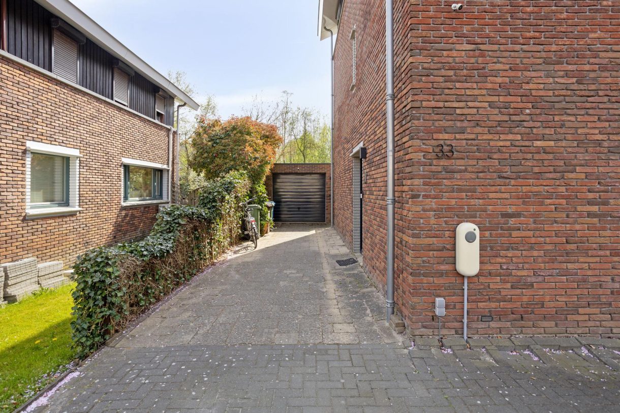 Te koop: Foto Woonhuis aan de Quadriviumlaan 33 in Alphen aan den Rijn