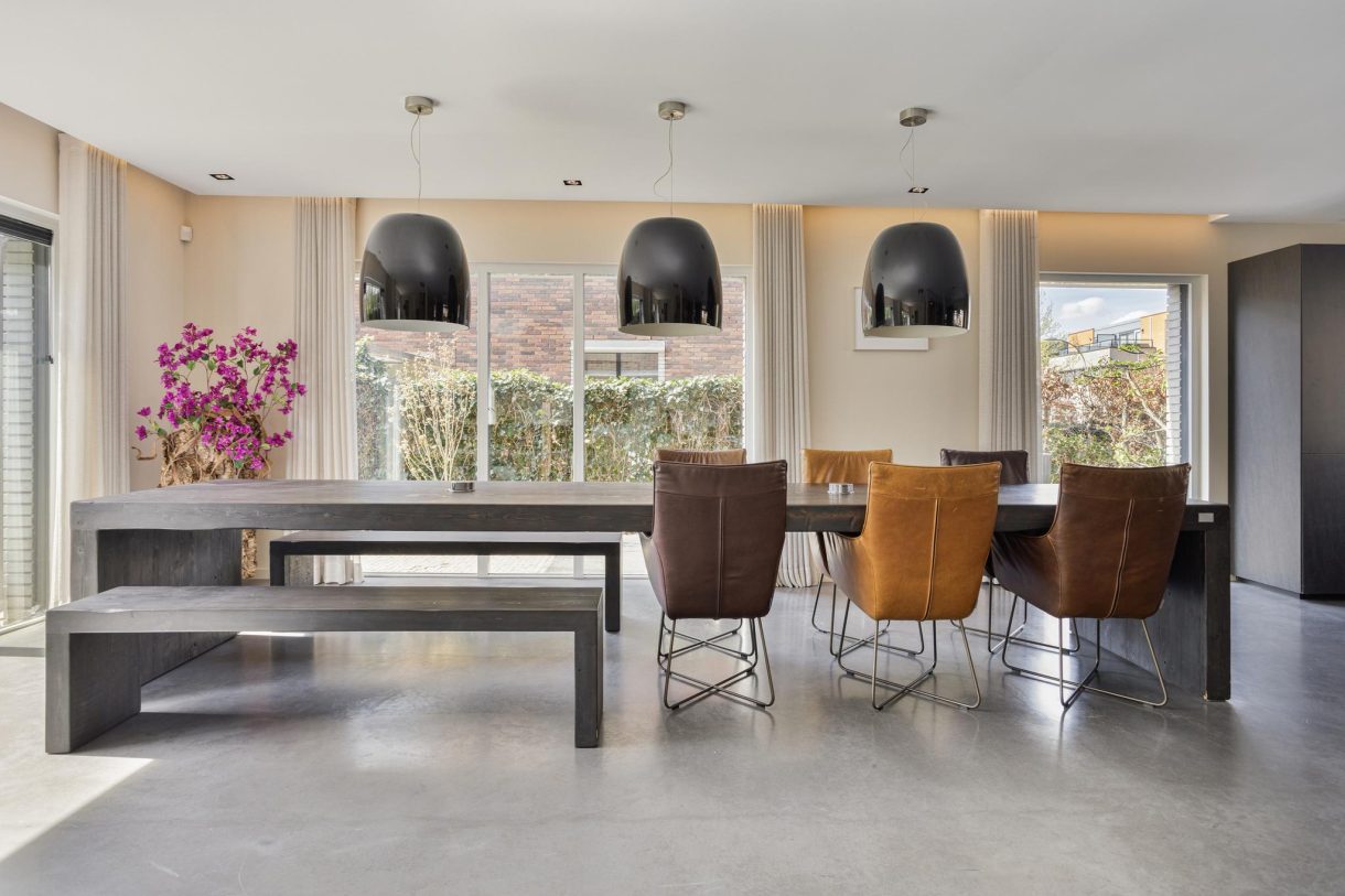 Te koop: Foto Woonhuis aan de Quadriviumlaan 33 in Alphen aan den Rijn