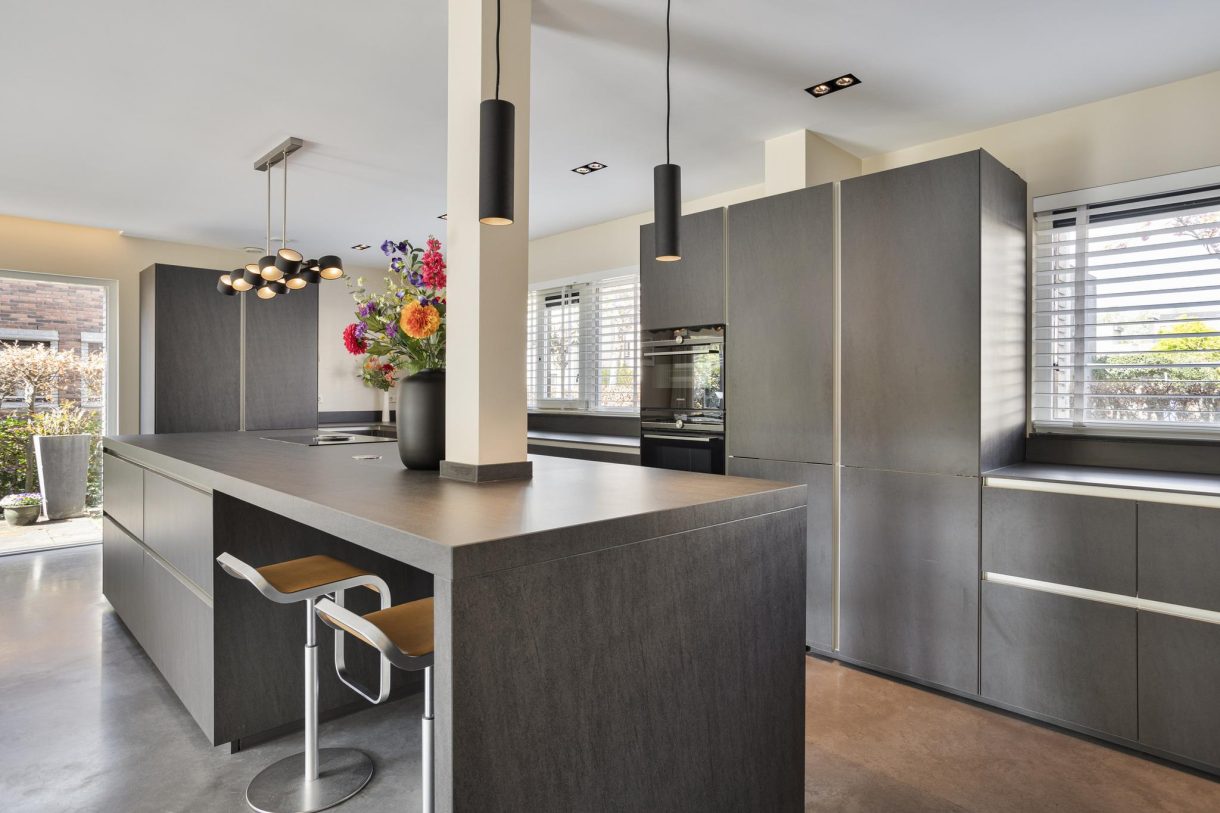 Te koop: Foto Woonhuis aan de Quadriviumlaan 33 in Alphen aan den Rijn