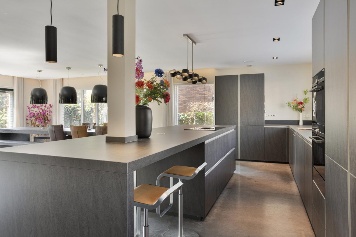 Te koop: Foto Woonhuis aan de Quadriviumlaan 33 in Alphen aan den Rijn