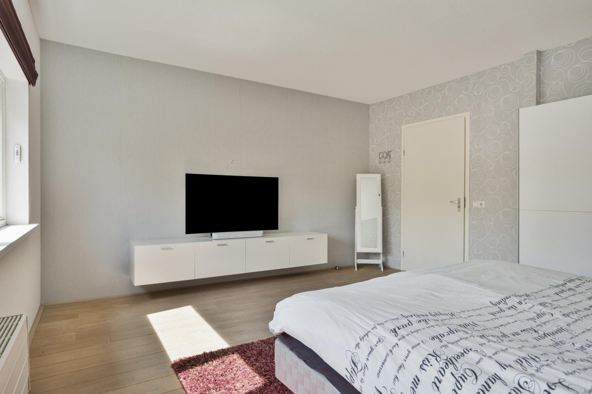 Te koop: Foto Woonhuis aan de Quadriviumlaan 33 in Alphen aan den Rijn