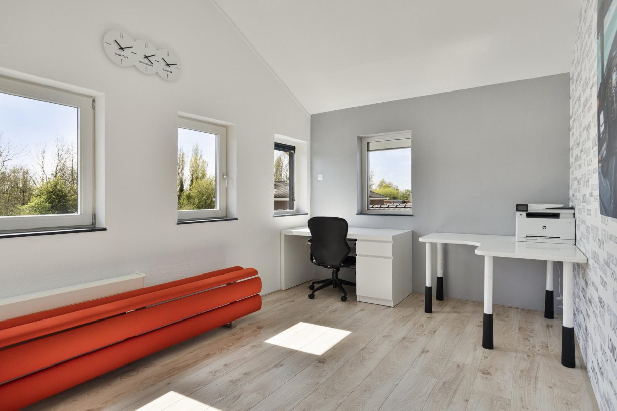 Te koop: Foto Woonhuis aan de Quadriviumlaan 33 in Alphen aan den Rijn