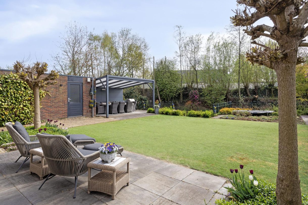 Te koop: Foto Woonhuis aan de Quadriviumlaan 33 in Alphen aan den Rijn