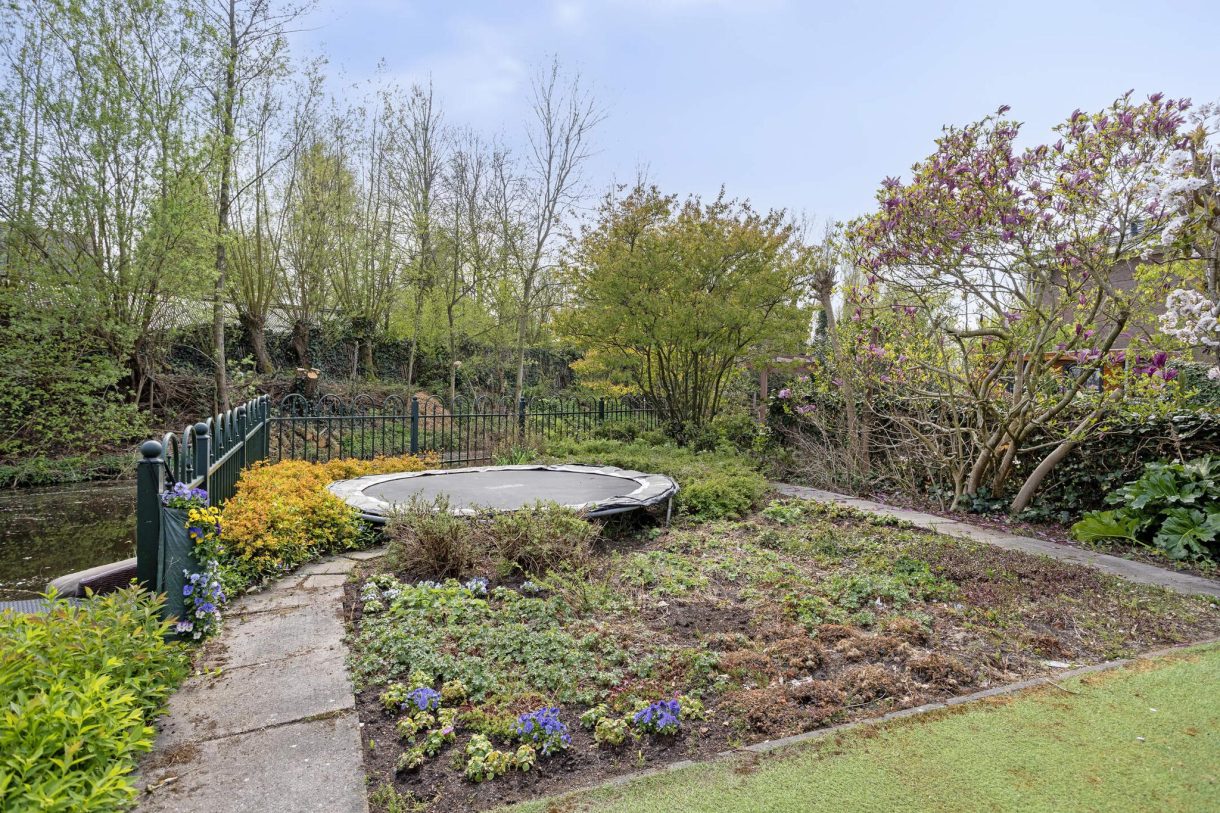 Te koop: Foto Woonhuis aan de Quadriviumlaan 33 in Alphen aan den Rijn