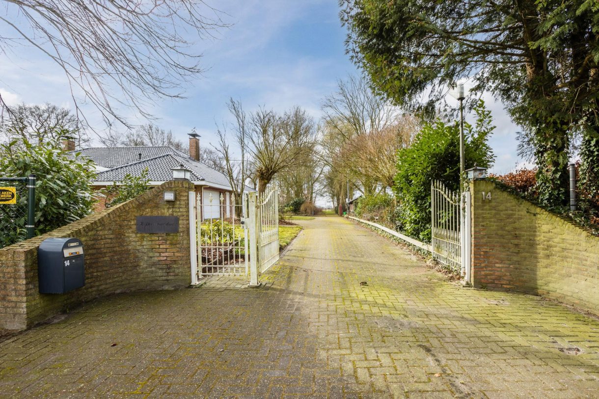 Te koop: Foto Woonhuis aan de Oosteinde 14 in Hijken