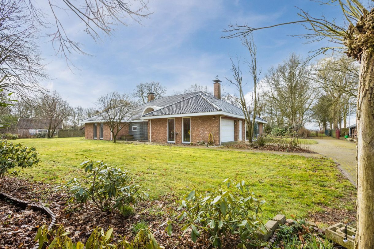 Te koop: Foto Woonhuis aan de Oosteinde 14 in Hijken